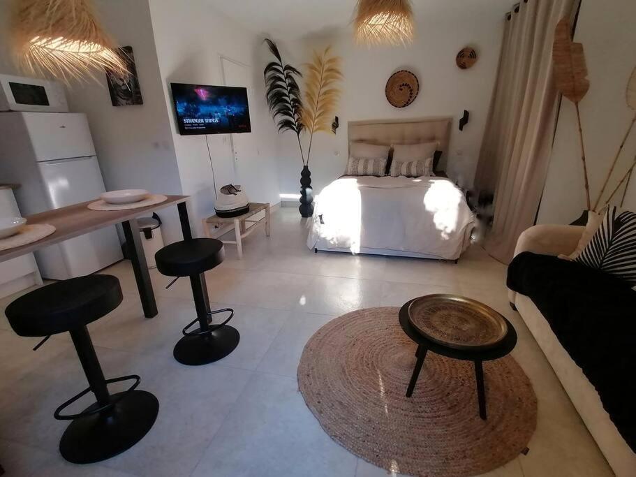 Superbe Studio Ethnique Appartement Hyères Buitenkant foto